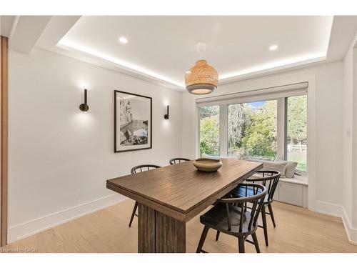 257 Strathcona Drive, Burlington, ON - Indoor Photo Showing Dining Room