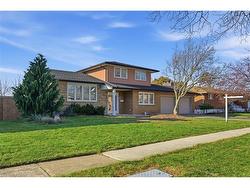 3493 Wiltshire Boulevard  Niagara Falls, ON L2J 3E5