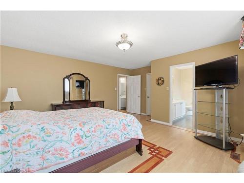 3372 Bobwhite Mews, Mississauga, ON - Indoor Photo Showing Bedroom