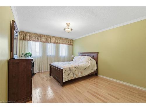 3372 Bobwhite Mews, Mississauga, ON - Indoor Photo Showing Bedroom
