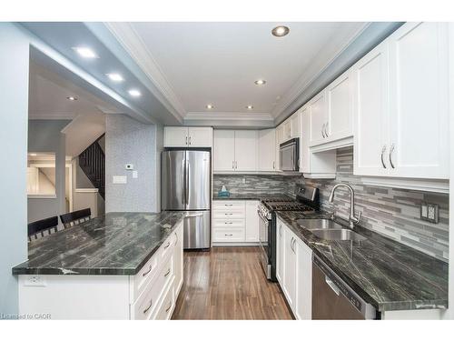 85 Chamomile Drive, Hamilton, ON - Indoor Photo Showing Kitchen With Double Sink With Upgraded Kitchen