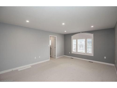 85 Chamomile Drive, Hamilton, ON - Indoor Photo Showing Other Room