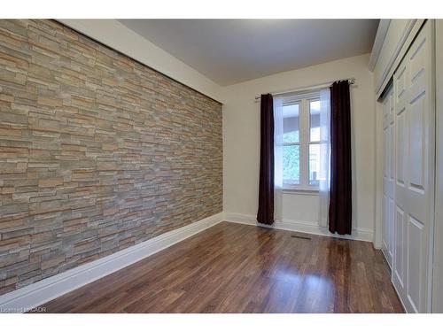 Main Level-193 Emerald Street N, Hamilton, ON - Indoor Photo Showing Other Room