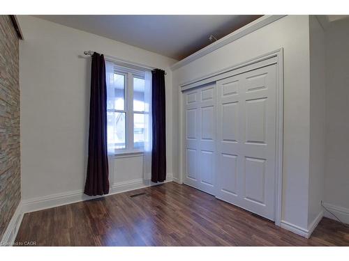 Main Level-193 Emerald Street N, Hamilton, ON - Indoor Photo Showing Other Room