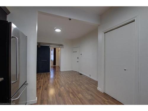 Main Level-193 Emerald Street N, Hamilton, ON - Indoor Photo Showing Other Room