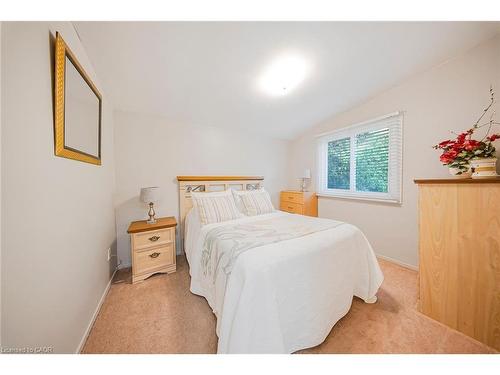 23 Coral Drive, Hamilton, ON - Indoor Photo Showing Bedroom