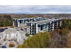 306-1284 Gordon Street  Guelph, ON N1L 0M8