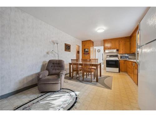 366 Holly Street, Waterloo, ON - Indoor