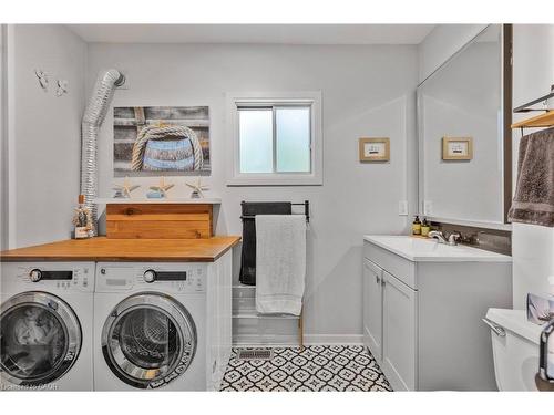1 Mareve Avenue, Hamilton, ON - Indoor Photo Showing Laundry Room