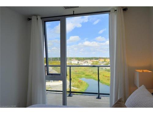 B1006-3200 Dakota Common, Burlington, ON - Indoor