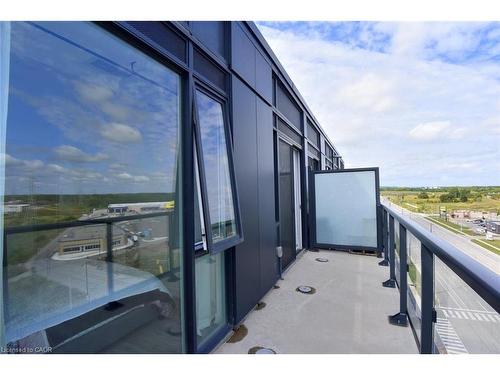 B1006-3200 Dakota Common, Burlington, ON - Outdoor With View With Exterior