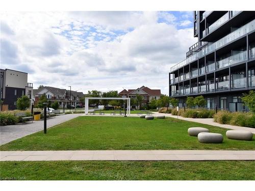 B1006-3200 Dakota Common, Burlington, ON - Outdoor