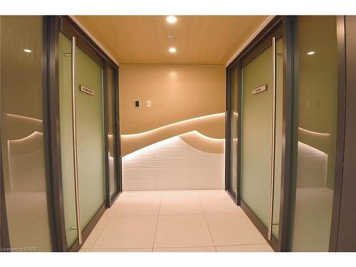 B1006-3200 Dakota Common, Burlington, ON - Indoor