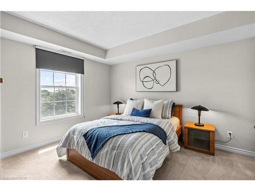 409-1411 Walker'S Line, Burlington, ON - Indoor Photo Showing Bedroom