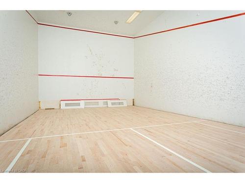 404-1270 Maple Crossing Boulevard, Burlington, ON - Indoor Photo Showing Other Room