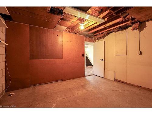 39 Carousel Avenue, Hamilton, ON - Indoor Photo Showing Basement
