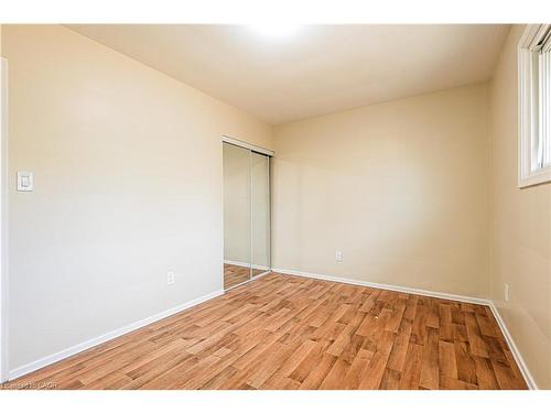 39 Carousel Avenue, Hamilton, ON - Indoor Photo Showing Other Room