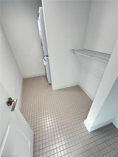 905-1333 Weber Street, Kitchener, ON - Indoor Photo Showing Other Room