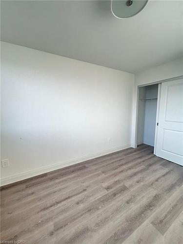 905-1333 Weber Street, Kitchener, ON - Indoor Photo Showing Other Room