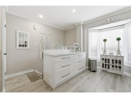 123-3480 Upper Middle Road, Burlington, ON - Indoor