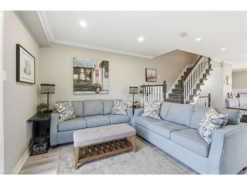 123-3480 Upper Middle Road, Burlington, ON - Indoor Photo Showing Living Room