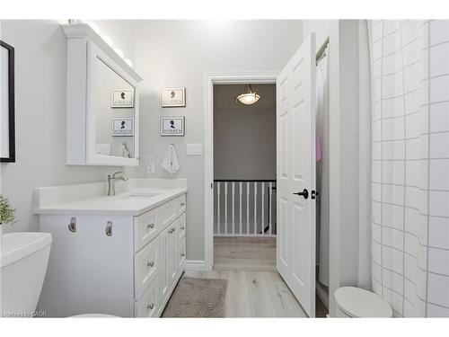 123-3480 Upper Middle Road, Burlington, ON - Indoor Photo Showing Bathroom