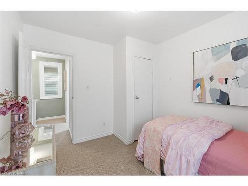 190 Wood Street E, Hamilton, ON - Indoor Photo Showing Bedroom