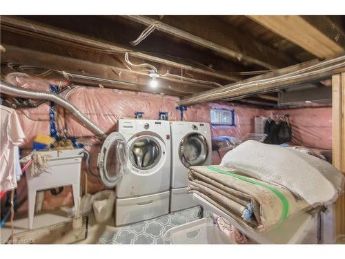 190 Wood Street E, Hamilton, ON - Indoor Photo Showing Laundry Room