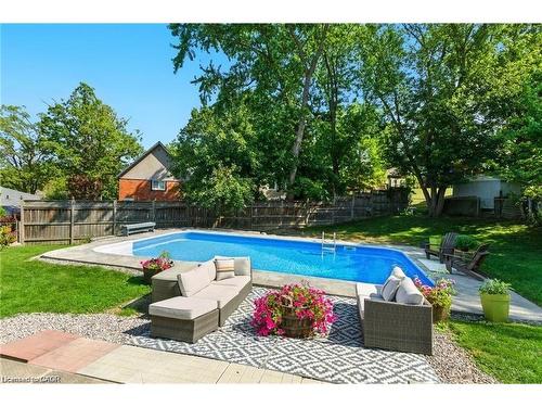 19 Wallace Place, Caledonia, ON - Outdoor With In Ground Pool With Backyard