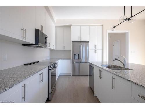 1341 Anthonia Trail, Oakville, ON - Indoor Photo Showing Kitchen With Stainless Steel Kitchen With Double Sink With Upgraded Kitchen