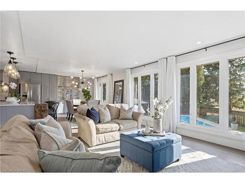 34 Dora Drive, Simcoe, ON - Indoor Photo Showing Living Room