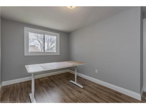 30 Graywood Road, Hamilton, ON - Indoor Photo Showing Other Room
