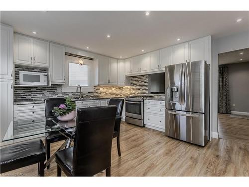 30 Graywood Road, Hamilton, ON - Indoor Photo Showing Kitchen With Stainless Steel Kitchen With Upgraded Kitchen