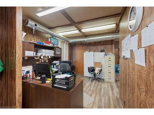 216 Burford-Delhi Townline Road, Scotland, ON 