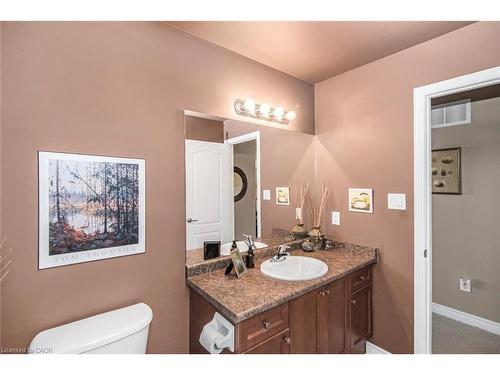 13 Mulligan Trail, Hamilton, ON - Indoor Photo Showing Bathroom