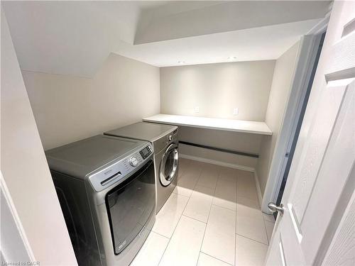 899 Prestwick Crescent, Sarnia, ON - Indoor Photo Showing Laundry Room