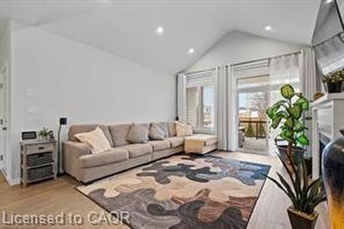 3 Coulthard Street, Tillsonburg, ON - Indoor Photo Showing Living Room