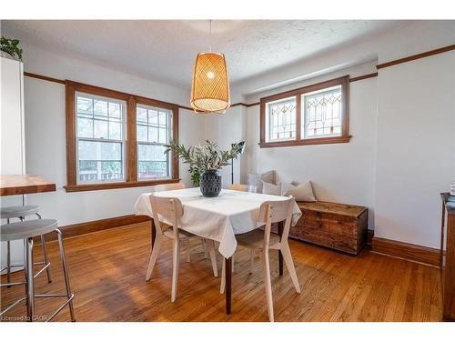 26 Weir Street S, Hamilton, ON - Indoor Photo Showing Dining Room