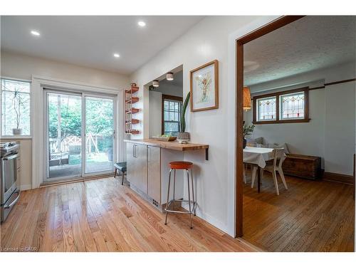 26 Weir Street S, Hamilton, ON - Indoor