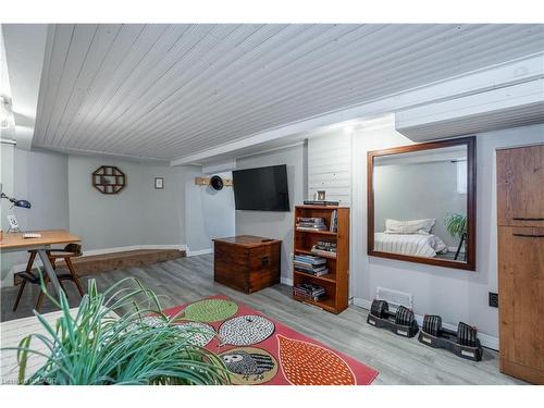 26 Weir Street S, Hamilton, ON - Indoor