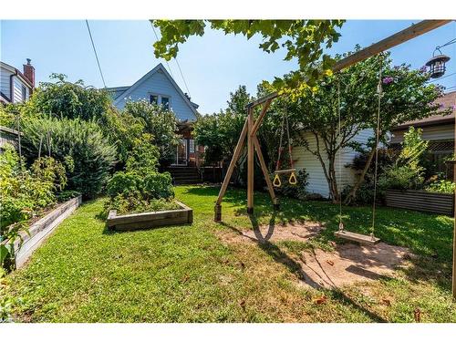 26 Weir Street S, Hamilton, ON - Outdoor