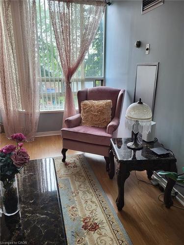 306-75 King Street E, Mississauga, ON - Indoor Photo Showing Other Room