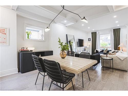 110 Kensington Avenue S, Hamilton, ON - Indoor