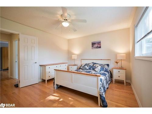 12 Langevin Drive, Wasaga Beach, ON - Indoor Photo Showing Bedroom
