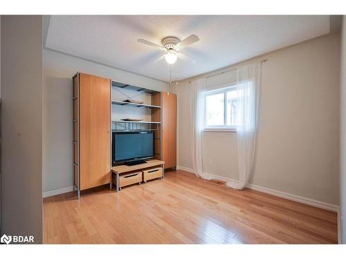 12 Langevin Drive, Wasaga Beach, ON - Indoor Photo Showing Other Room