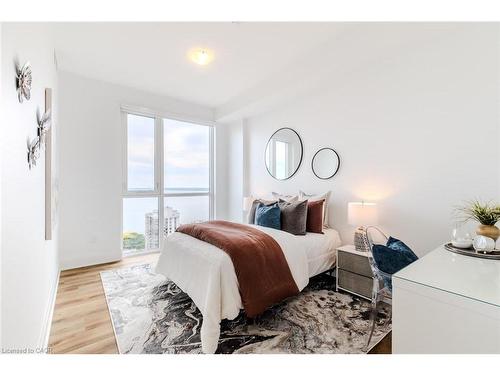 2102-2007 James Street, Burlington, ON - Indoor Photo Showing Bedroom
