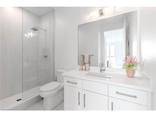 2102-2007 James Street, Burlington, ON - Indoor Photo Showing Bathroom