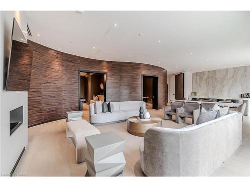 2102-2007 James Street, Burlington, ON - Indoor