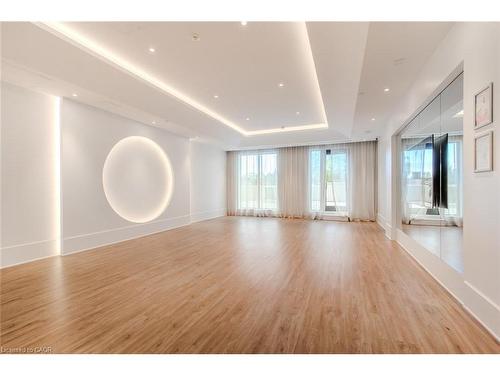 2102-2007 James Street, Burlington, ON - Indoor Photo Showing Other Room