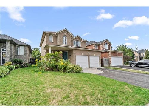76 Balmoral Place  Barrie, ON L4N 0Y9